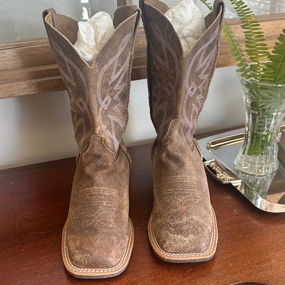 Justin Boots Brown Women's Cowboy Boots